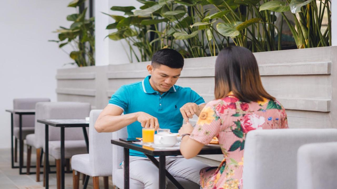 Angkor Aurora Hotel Siem Reap Bagian luar foto