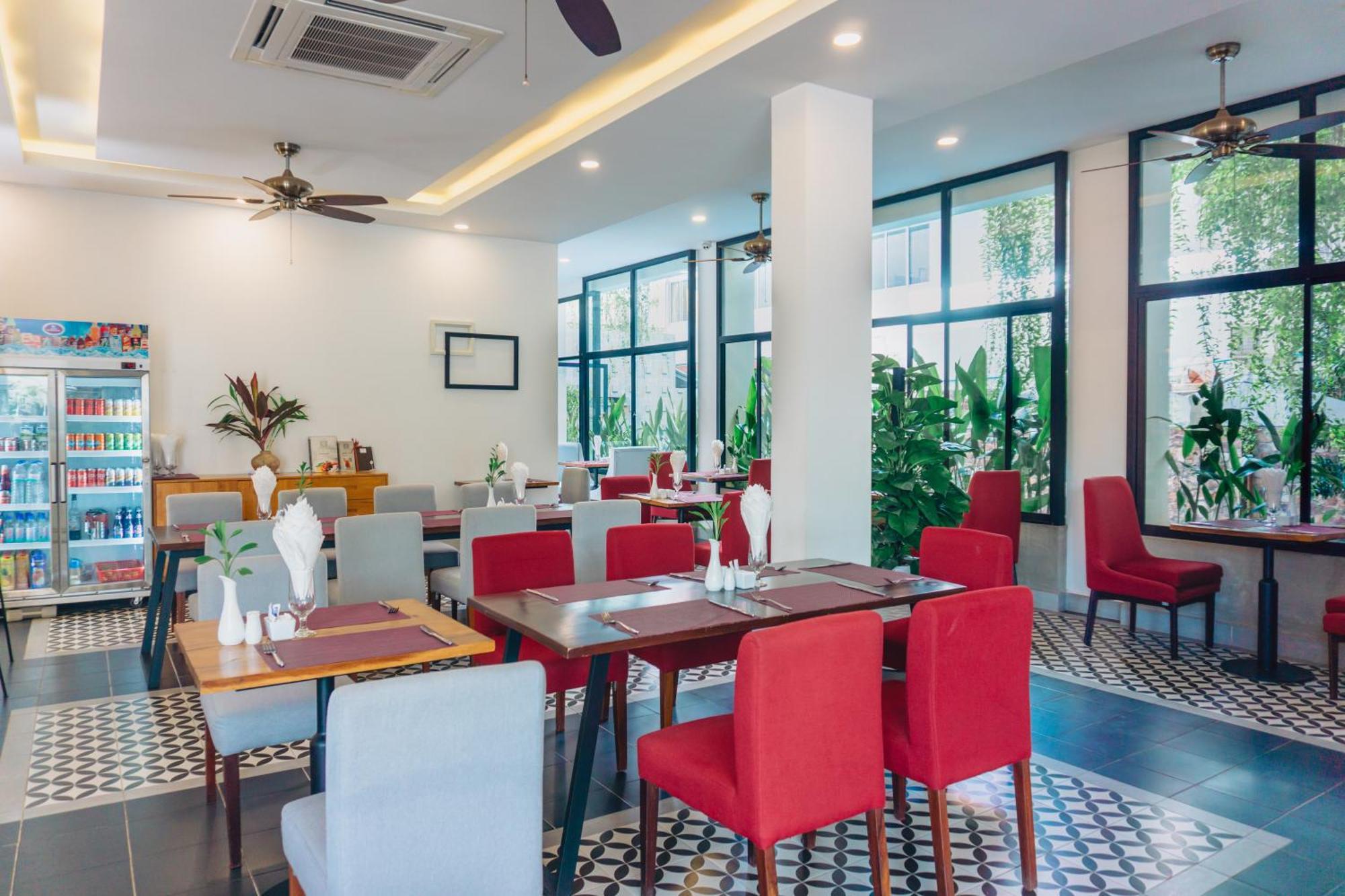 Angkor Aurora Hotel Siem Reap Bagian luar foto